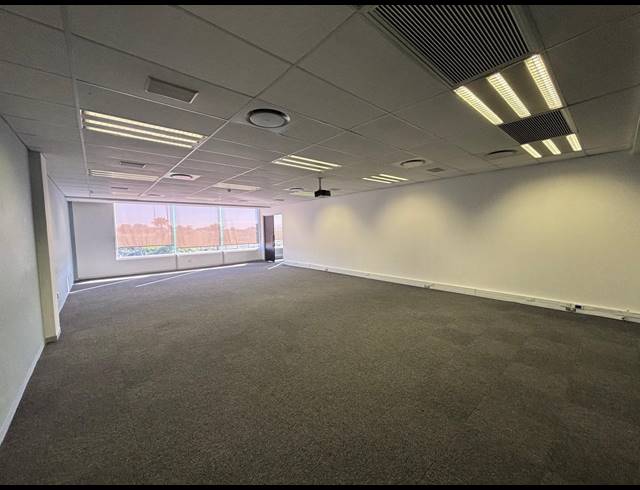 3,000M² OFFICE TO LET IN NORTHGATE BUSINESS PARK